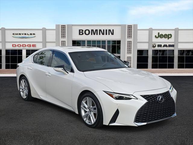 2023 Lexus IS 300 300 2023 Lexus IS 300 300