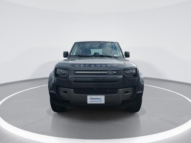 2023 Land Rover Defender 90 X-Dynamic SE 2023 Land Rover Defender 90 X-Dynamic SE