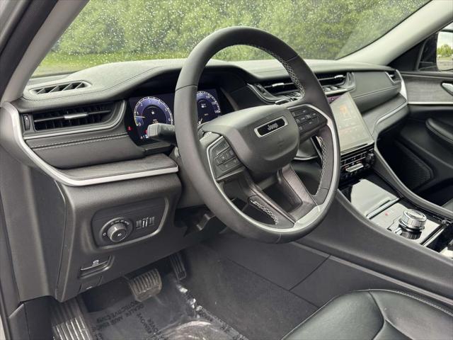 2023 Jeep Grand Cherokee L Limited 4x4 2023 Jeep Grand Cherokee L Limited 4x4
