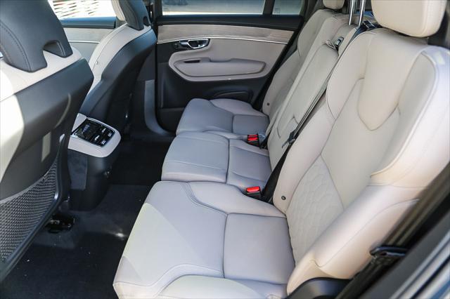2026 Volvo XC90 Plus, B6 AWD Gas (mild hybrid), Gasoline, Bright, 7 Seats