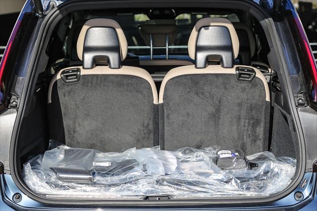 2026 Volvo XC90 Plus, B6 AWD Gas (mild hybrid), Gasoline, Bright, 7 Seats