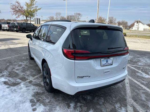 2026 Chrysler Pacifica Select AWD