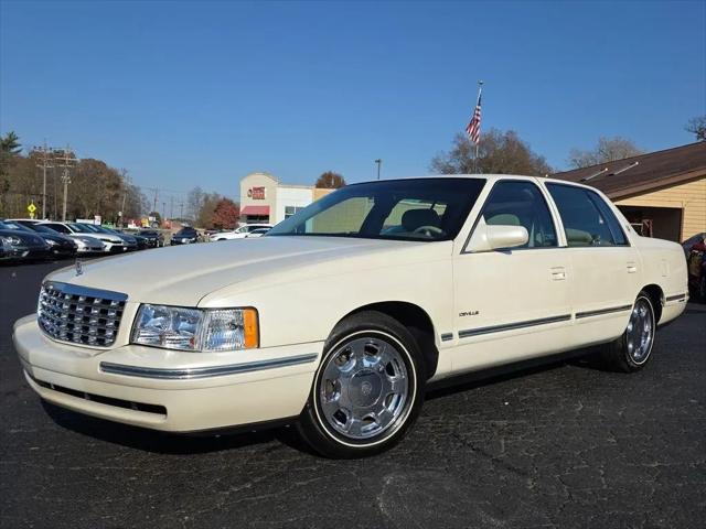 1998 Cadillac DeVille Standard for sale near Fairfield, OH