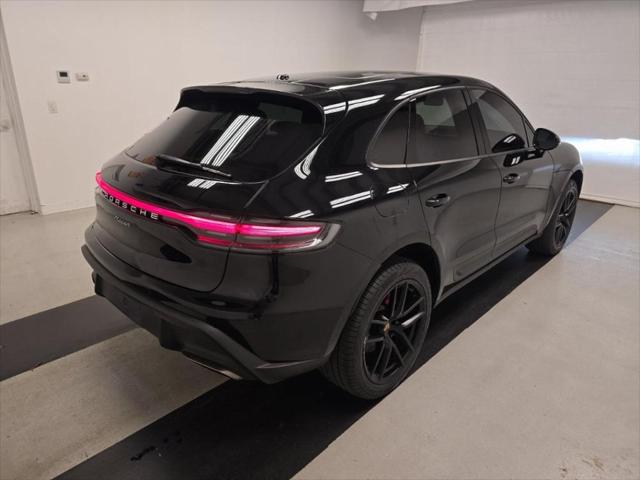 2022 Porsche Macan NAV,CAM,PANO,HTD STS,BLIND SPOT,19 WLS