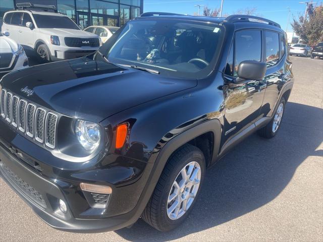 2023 Jeep Renegade Latitude 4x4 2023 Jeep Renegade Latitude 4x4