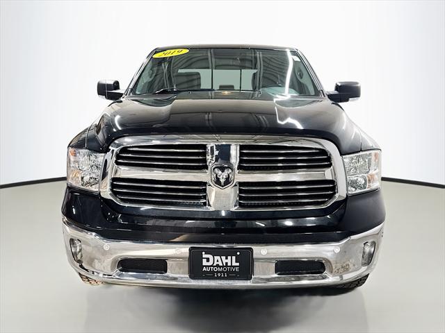 2019 RAM 1500 Classic Big Horn Crew Cab 4x4 57 Box 2019 RAM 1500 Classic Big Horn Crew Cab 4x4 57 Box