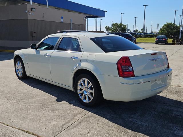 2010 Chrysler 300 Touring/Signature Series/Executive Series 2010 Chrysler 300 Touring/Signature Series/Executive Series