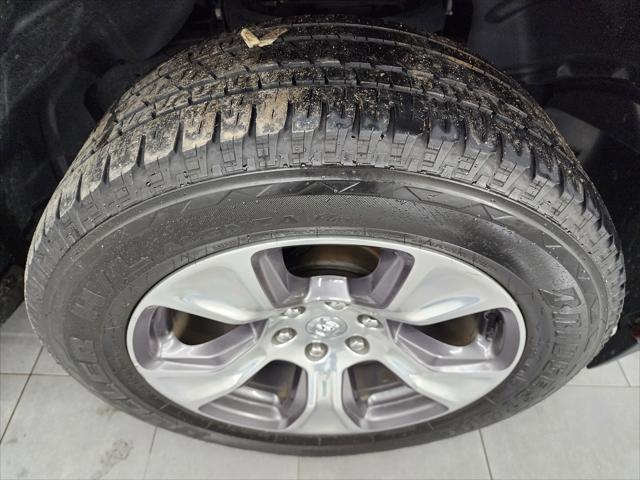 2020 RAM 1500 Laramie Crew Cab 4x4 57 Box 2020 RAM 1500 Laramie Crew Cab 4x4 57 Box