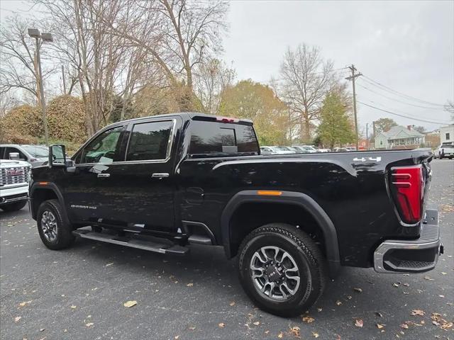 2026 GMC Sierra 2500HD Crew Cab, Standard Bed, SLT, 4WD