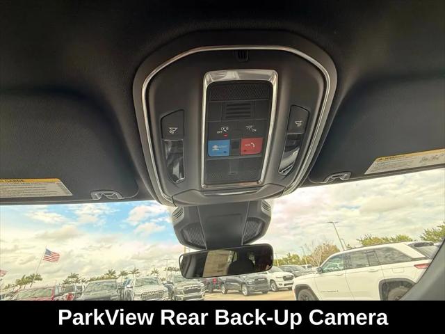 2026 Jeep Cherokee Laredo 4x4