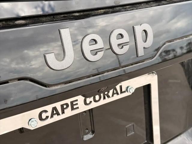 2026 Jeep Cherokee Laredo 4x4