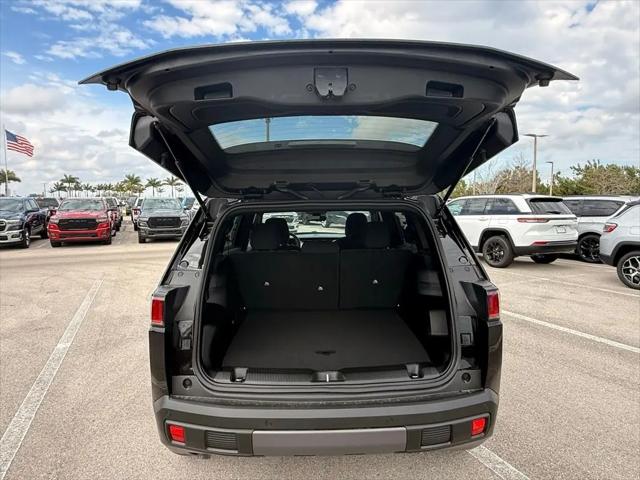 2026 Jeep Cherokee Laredo 4x4