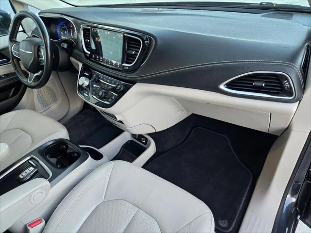 2021 Chrysler Pacifica Touring L AWD