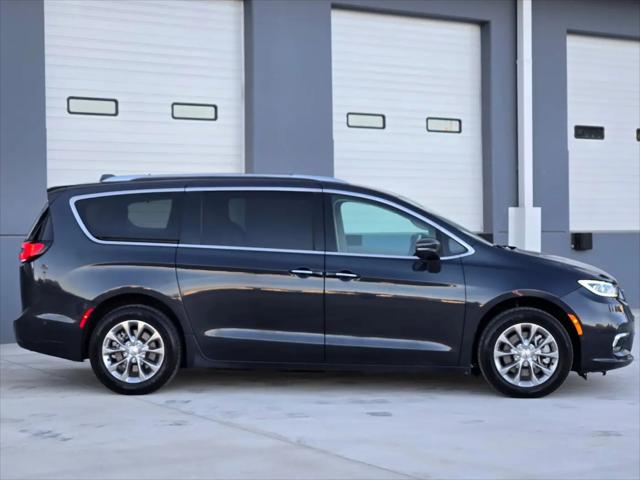 2021 Chrysler Pacifica Touring L AWD
