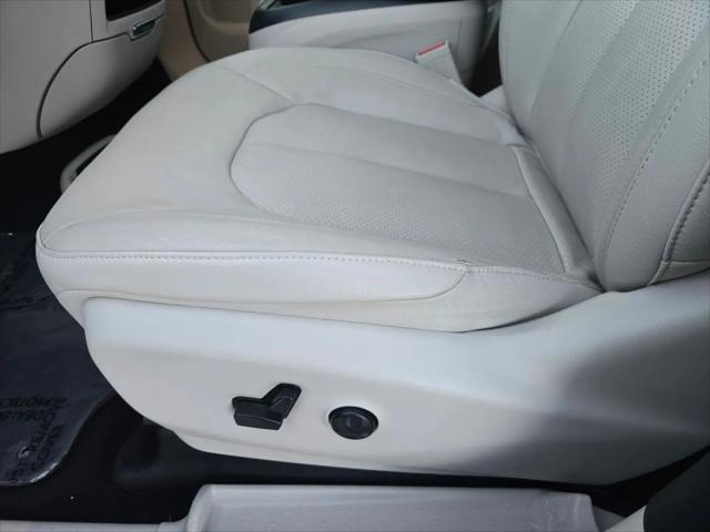 2021 Chrysler Pacifica Touring L AWD
