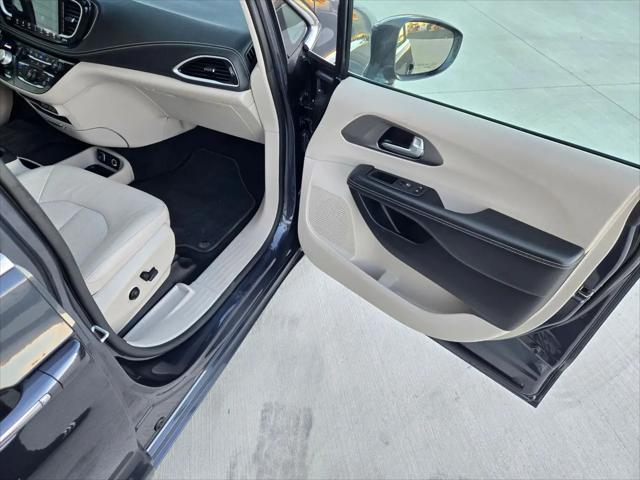 2021 Chrysler Pacifica Touring L AWD