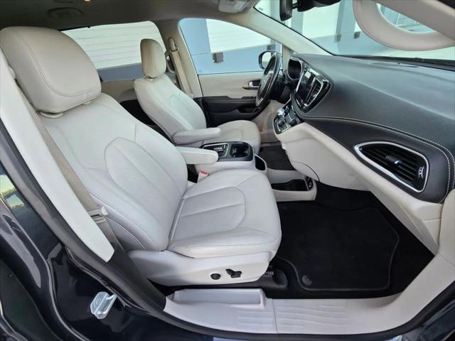 2021 Chrysler Pacifica Touring L AWD