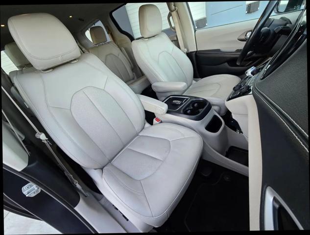2021 Chrysler Pacifica Touring L AWD