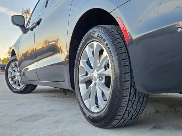 2021 Chrysler Pacifica Touring L AWD