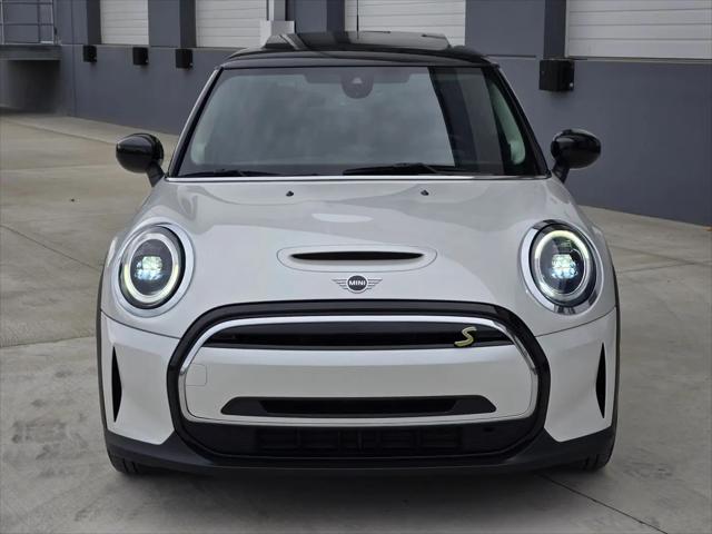 2024 MINI SE Hardtop Cooper