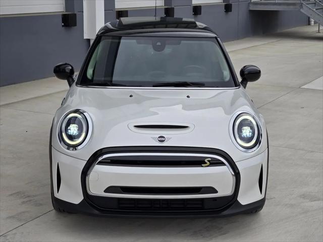 2024 MINI SE Hardtop Cooper