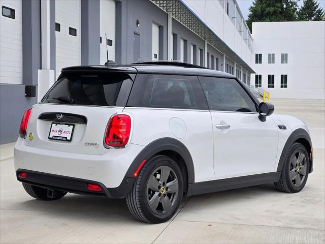 2024 MINI SE Hardtop Cooper