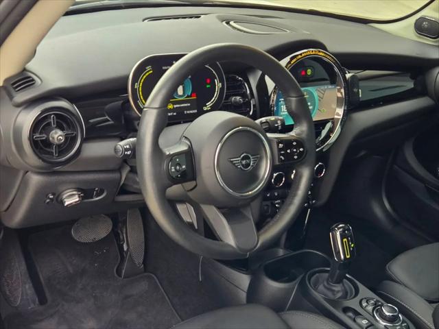 2024 MINI SE Hardtop Cooper