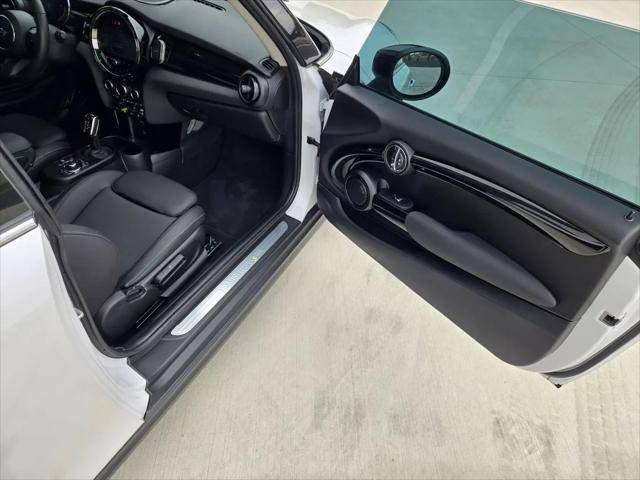 2024 MINI SE Hardtop Cooper
