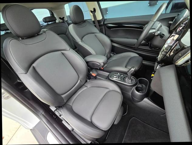 2024 MINI SE Hardtop Cooper