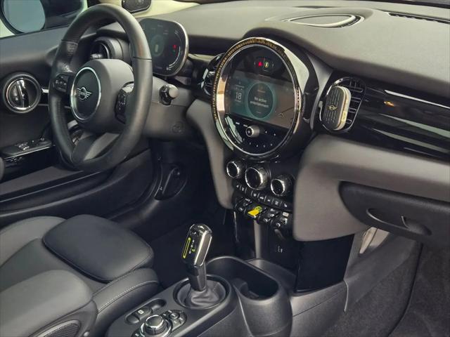 2024 MINI SE Hardtop Cooper