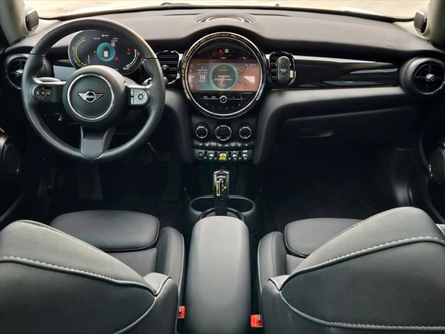 2024 MINI SE Hardtop Cooper