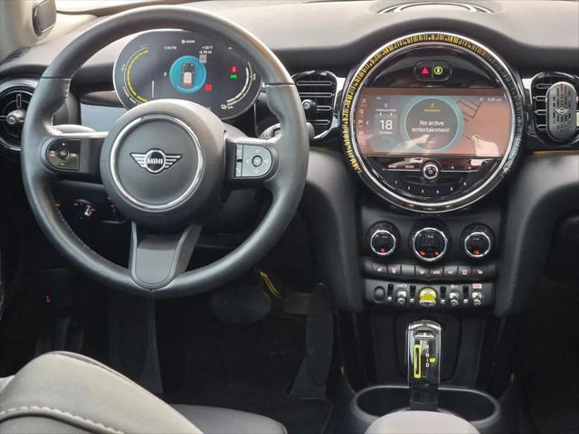 2024 MINI SE Hardtop Cooper