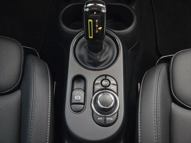 2024 MINI SE Hardtop Cooper