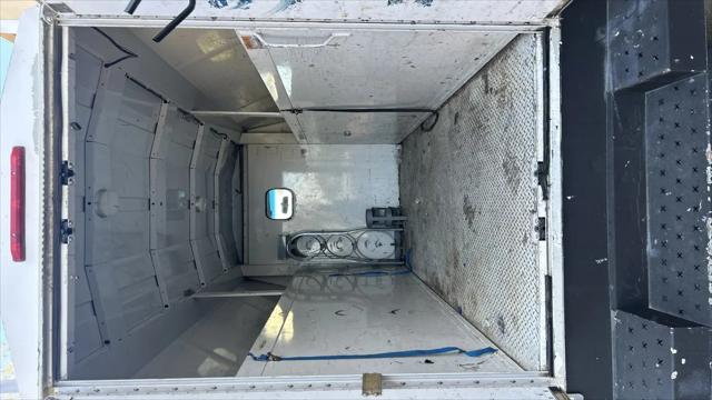 2016 Ford E-350 Cutaway E-350