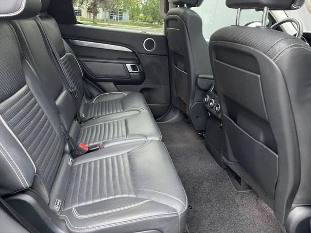 2017 Land Rover Discovery FIRST EDITION