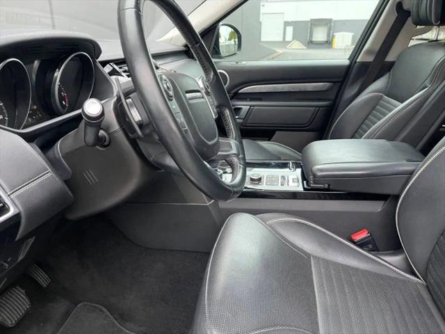 2017 Land Rover Discovery FIRST EDITION
