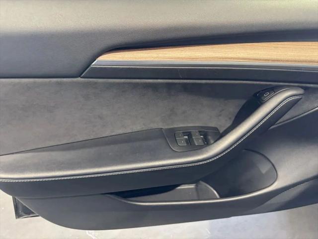 2022 Tesla Model 3 Rear-Wheel Drive