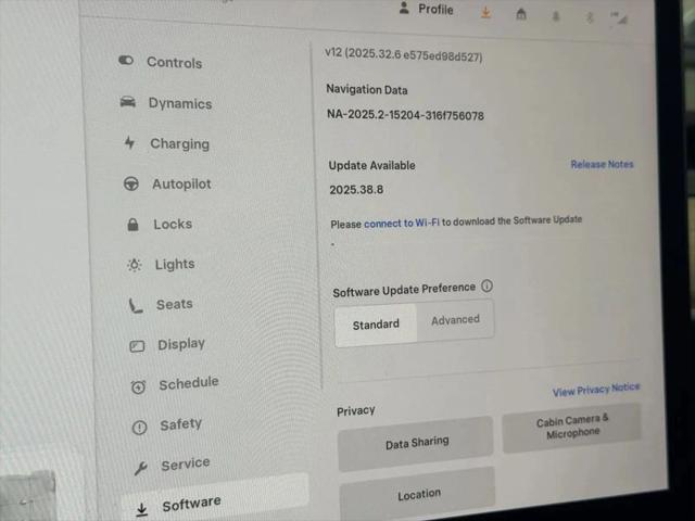 2022 Tesla Model 3 Rear-Wheel Drive