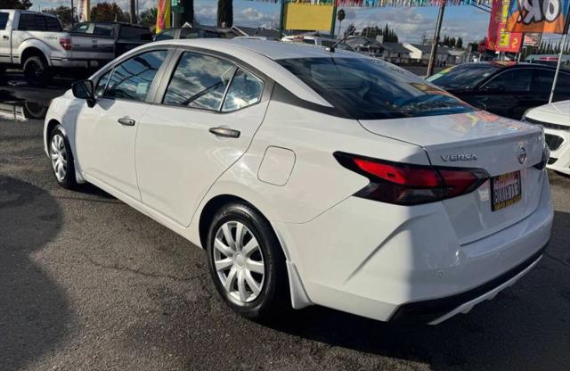 2020 Nissan Versa S Xtronic CVT