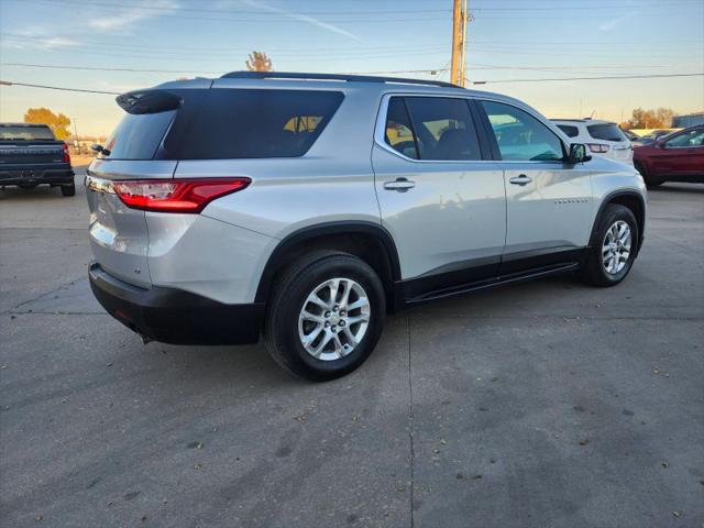 2021 Chevrolet Traverse AWD LT Cloth