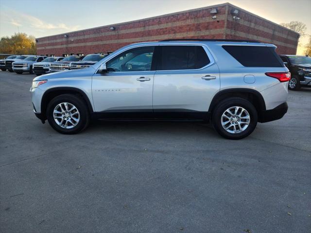2021 Chevrolet Traverse AWD LT Cloth
