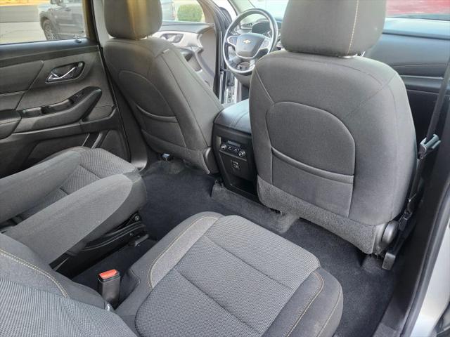 2021 Chevrolet Traverse AWD LT Cloth