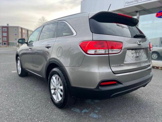 2017 Kia Sorento 2.4L LX