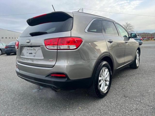 2017 Kia Sorento 2.4L LX