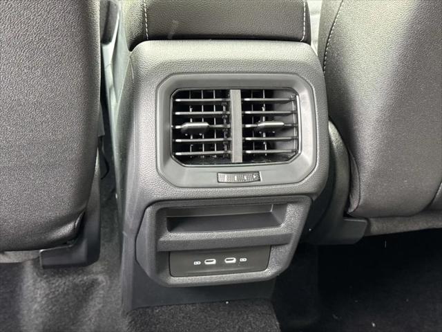 2026 Volkswagen Taos SEL