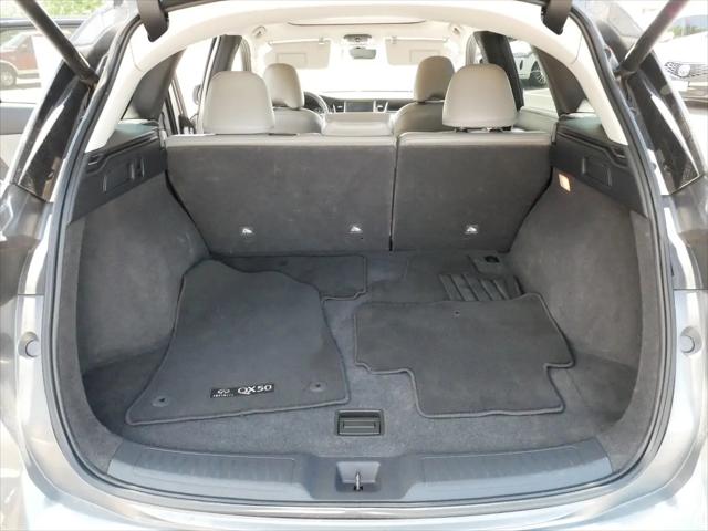 2024 INFINITI QX50 LUXE