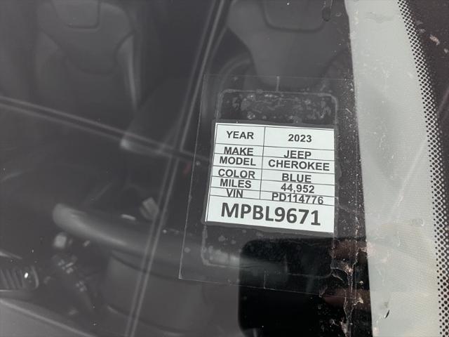 2023 Jeep Cherokee Altitude Lux 4x4