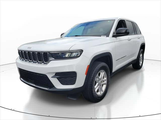 2022 Jeep Grand Cherokee Laredo 4x2 2022 Jeep Grand Cherokee Laredo 4x2