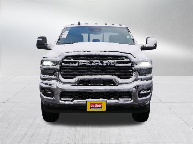 2026 RAM Ram 3500 RAM 3500 TRADESMAN CREW CAB 4X4 8 BOX
