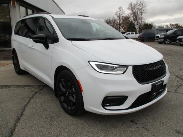 2023 Chrysler Pacifica Limited AWD 2023 Chrysler Pacifica Limited AWD